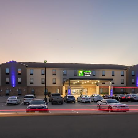 Holiday Inn Express & Suites N Waco Area - West, An Ihg Hotel Exterior photo